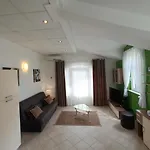 Lupus Apartment *