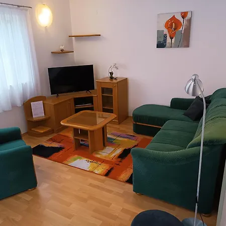 Lupus Apartman
