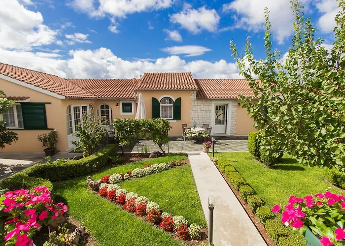 アパート Lupus *