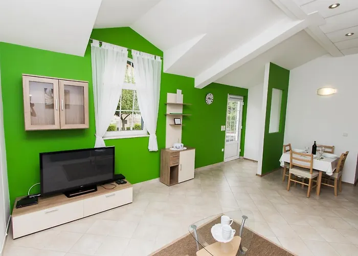 Lupus アパート *