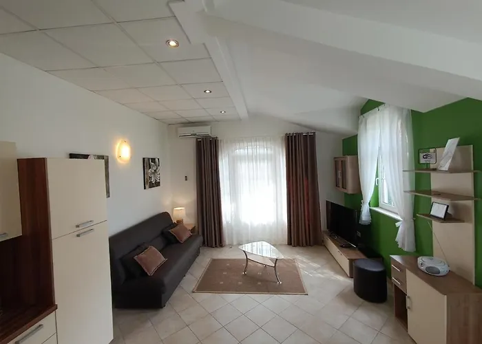 Lupus アパート *